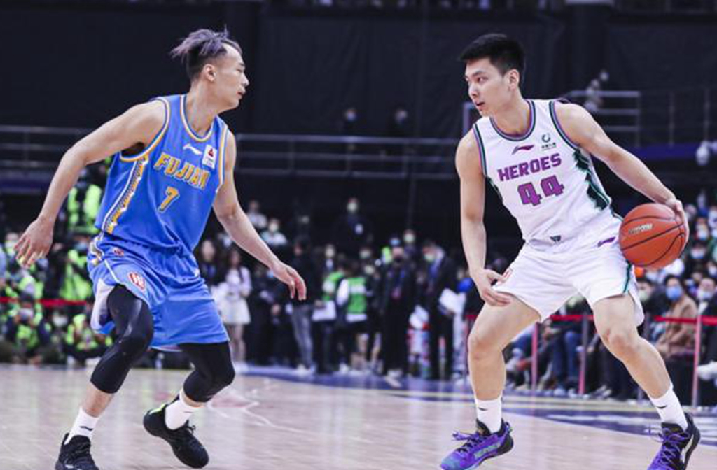 萨克拉门托国王训练开放日；今夜复出首秀引欢呼；CBA季后赛在即；高层口径保持一致的简单介绍爱游戏APP